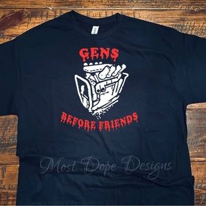 Dead by Daylight T-shirt video game popular gift generators friends